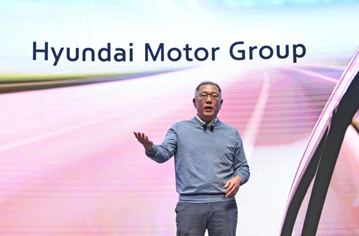 Hyundai Motor Chairman Chung Euisun delivers his 2023 New Year's speech