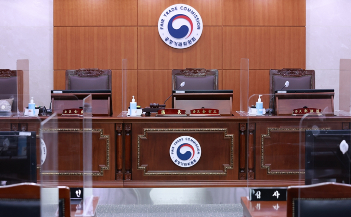 The　Korea　Fair　Trade　Commission's　judgment　hall　(Courtesy　of　Yonhap)