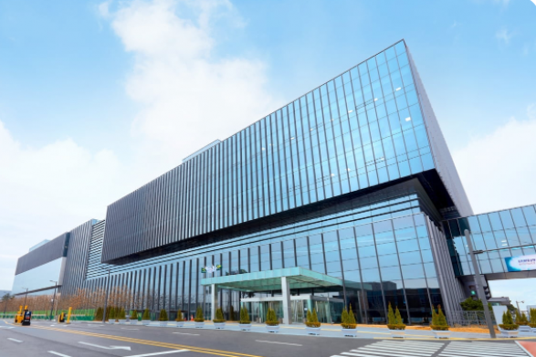 Samsung　Biologics'　headquarters　in　Songdo　(Hankyung　DB)