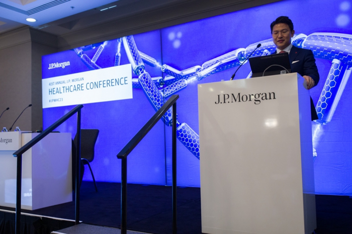 Lotte Biologics CEO Richard Lee speaks at the JP Morgan Healthcare Conference in San Francisco on Jan. 10, 2022 (Courtesy of Lotte Biologics)