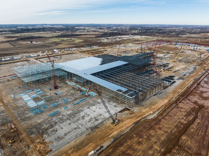 Battery　plants　under　construction　in　Glendale,　Kentucky　(Courtesy　of　SK　On)