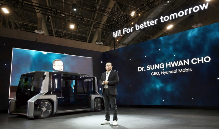 Hyundai Mobis CEO Cho Sung-hwan delivers a keynote speech at CES 2023 in Las Vegas on Jan 5. 2023, showcasing its PBV concept model