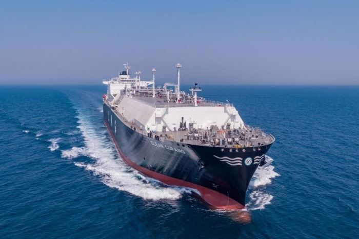 Test run of a 200,000-cubic-meter class LNG carrier built and delivered in 2022 by Hyundai Heavy Industries