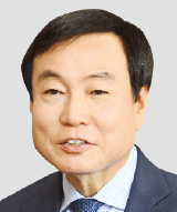 Cha　Suk　Yong,　an　ex-CEO　and　chairman　of　LG　H&H　Co