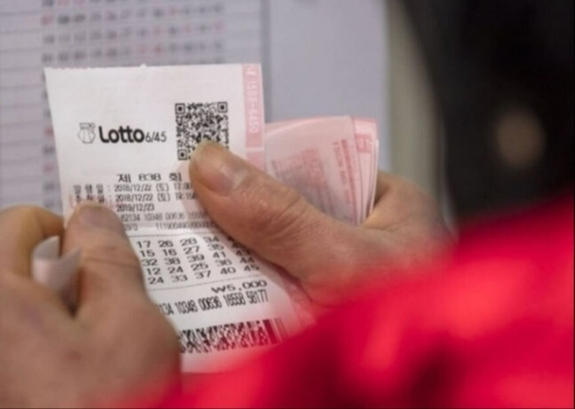 25%　of　lottery　ticket　buyers　in　S.Korea　play　every　week