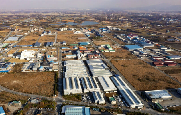 Doosan participates in Asia's largest electronics exhibition
