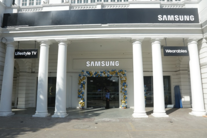 Samsung Electronics opens experience store in New Delhi