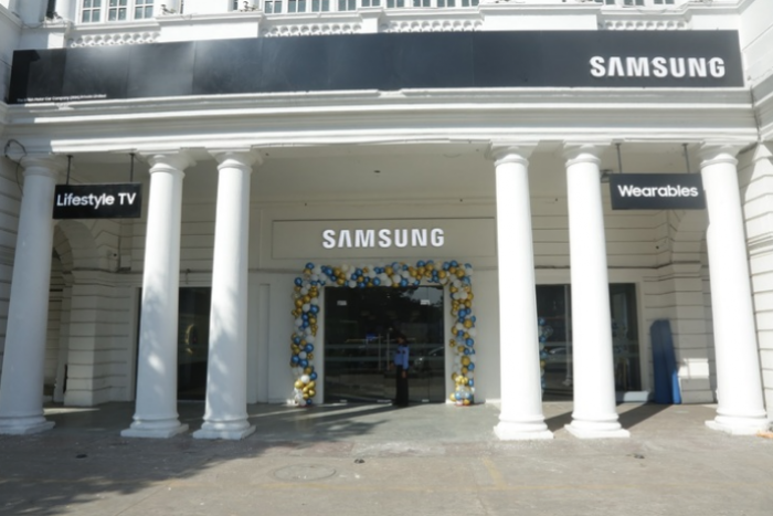 Samsung　Electronics　opens　experience　store　in　New　Delhi　