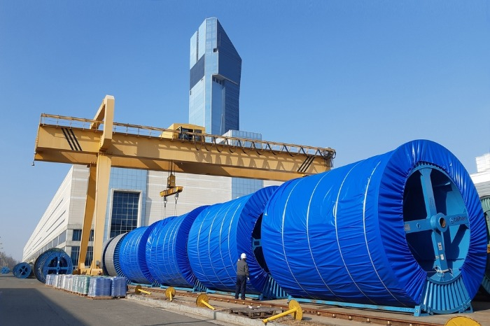 Taihan's　cable　for　ultra-high　voltage　power　grid 