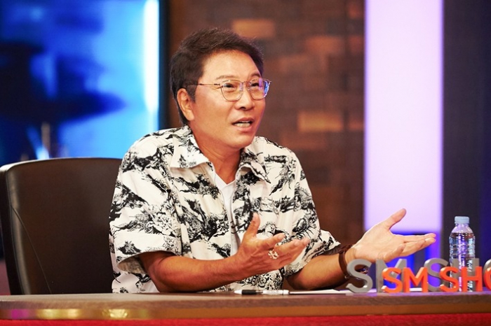 SM　Entertainment　founder　Lee　Soo-man