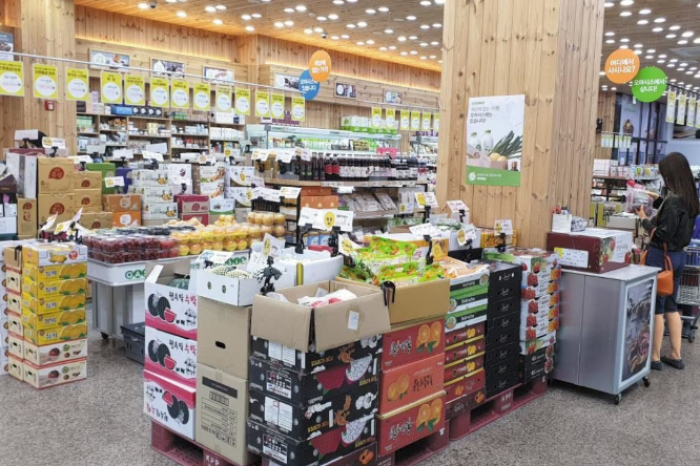 An offline market of Oasis in Seoul (Courtesy of Oasis)