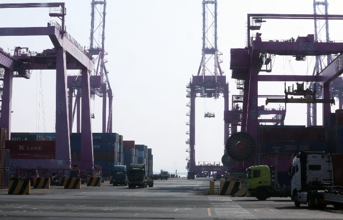 Container　ports　in　Korea 