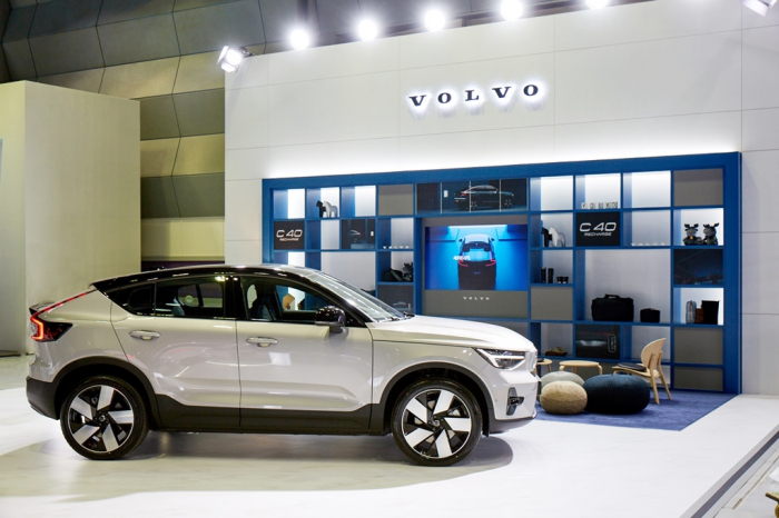 Volvo's　C40　Recharge　SUV