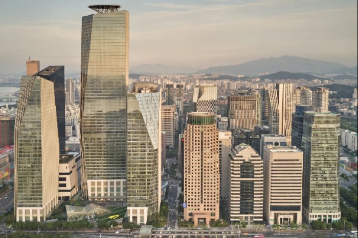 Seoul's　financial　district　Yeouido　(Courtesy　of　Getty　Images)