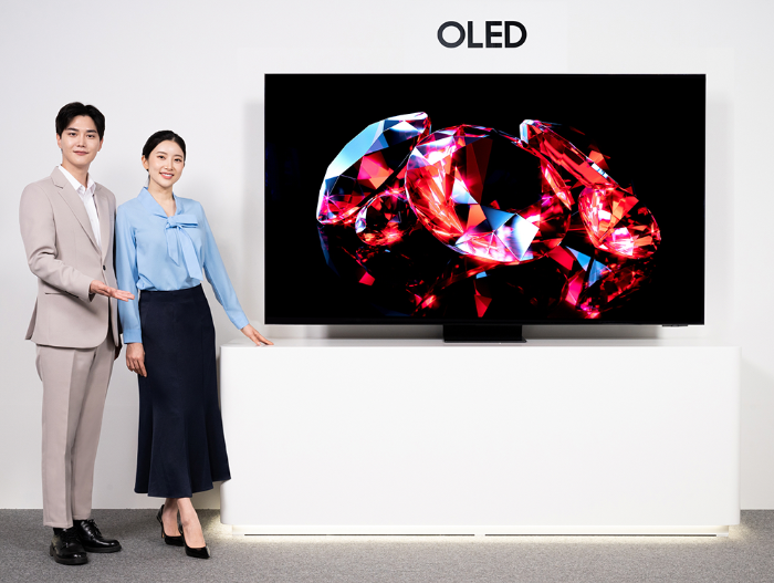 Samsung　Electronics　releases　OLED　TV　models　in　Korea　for　the　first　time　in　8　years　(Courtesy　of　Samsung　Electronics)