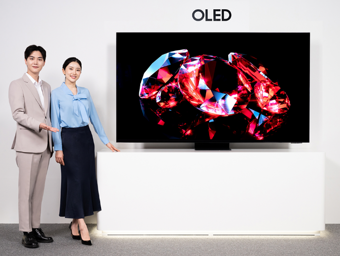 Samsung Electronics releases OLED TV models in Korea for the first time in 8 years (Courtesy of Samsung Electronics)