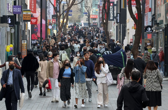 Myeong-dong shopping district in Seoul
