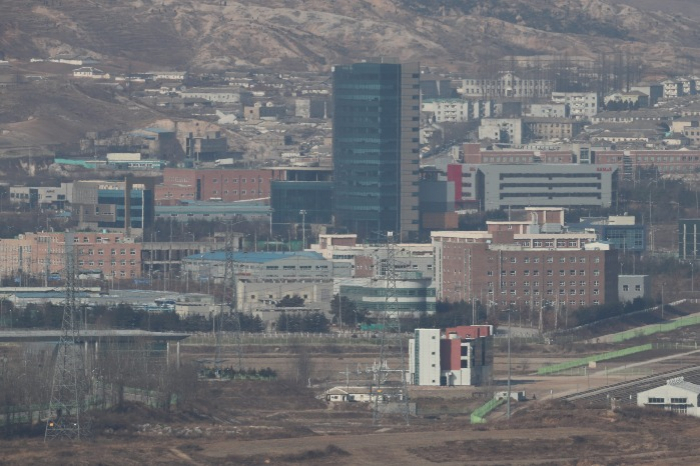 Kaesong　Industrial　Complex　in　North　Korea　before　its　demolition　(Courtesy　of　Yonhap)