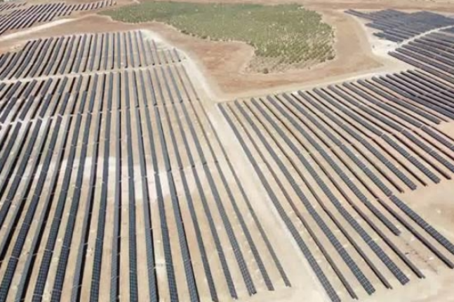 A view of the solar power plant in Seville, Spain, that Hanwha Energy sold to Amarenco Solar