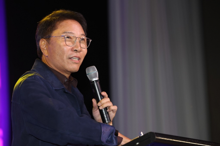 SM Entertainment Founder and top shareholder Lee Soo-man delivers a speech at a dinner of South Korean and Mongolian businesspeople on Feb. 14, 2023 (Courtesy of Yonhap)