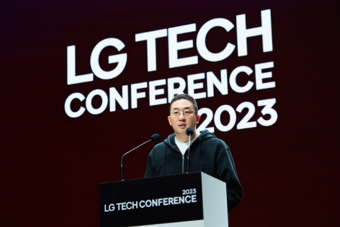 LG Group Chairman Koo Kwang-mo speaks at LG Tech Conference 2023 on March 16, 2023 (Courtesy of LG)