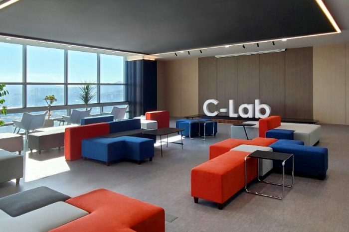 C-Lab　Outside　Gwangju　(Courtesy　of　Samsung　Electronics) 