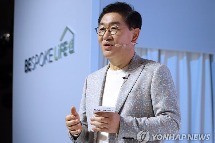 Samsung　Electronics　Vice　Chairman　and　Co-CEO　Han　Jong-hee　(Courtesy　of　Yonhap　News)