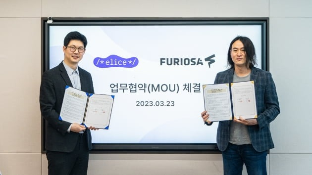 Elice　CEO　Kim　Jae-won　(left)　and　FuriosaAI　CEO　June　Paik 
