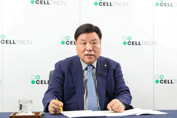 Celltrion’s　founder　Seo　Jung-jin　speaks　to　the　press　at　an　online　conference　on　March　29,　2023　(Courtesy　of　Celltrion)