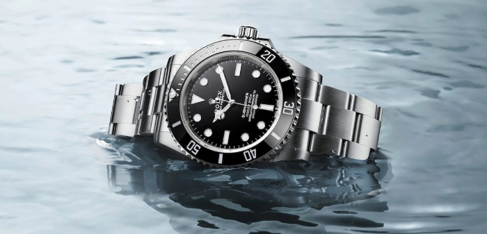 Rolex's　signature　watches　sold　at　more　than　double　their　official　retail　price　in　the　secondhand　market　in　2021