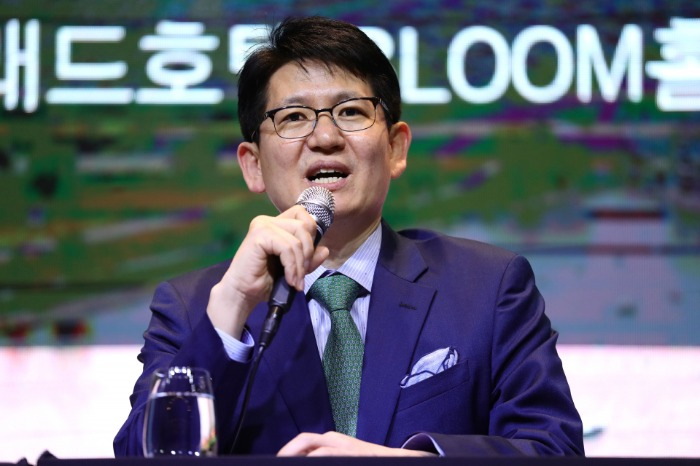Korea　Corporate　Governance　Improvement　Fund　(KCGI)　Chief　Executive　Kang　Sung-boo　(Courtesy　of　Yonhap　News)