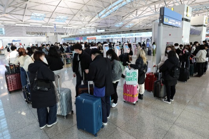 S.Korea　seeks　to　restore　volume　of　int'l　flights　to　pre-COVID-19　levels