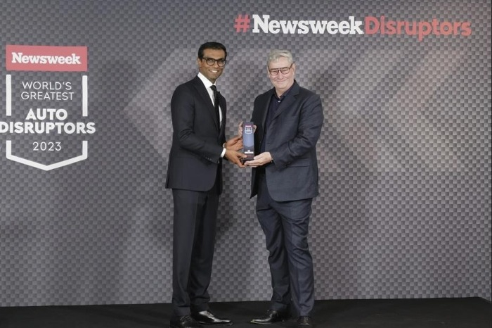 Luc Donckerwolke, Chief Creative Officer (CCO) of Hyundai Motor Group (right)