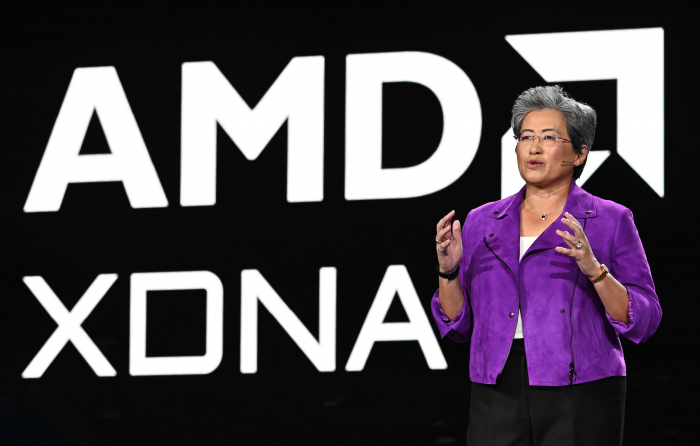 AMD　Chairman　and　CEO　Lisa　Su　at　CES　2023