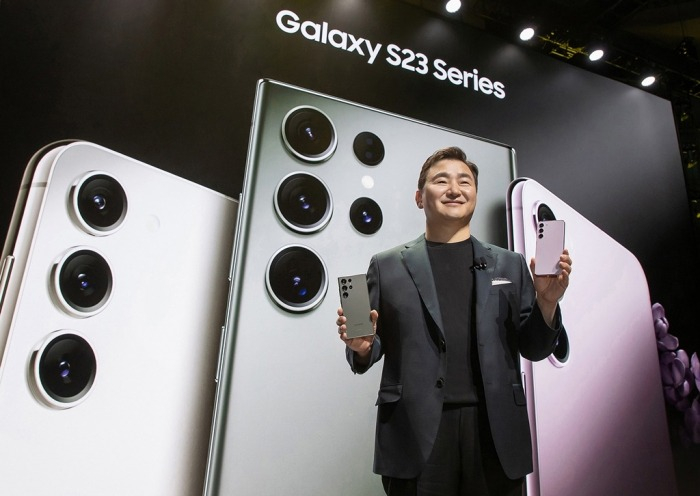 TM Roh, president and head of Samsung’s Mobile eXperience (MX) business unveiled the Galaxy S23 series during Samsung Galaxy Unpacked 2023 in February
