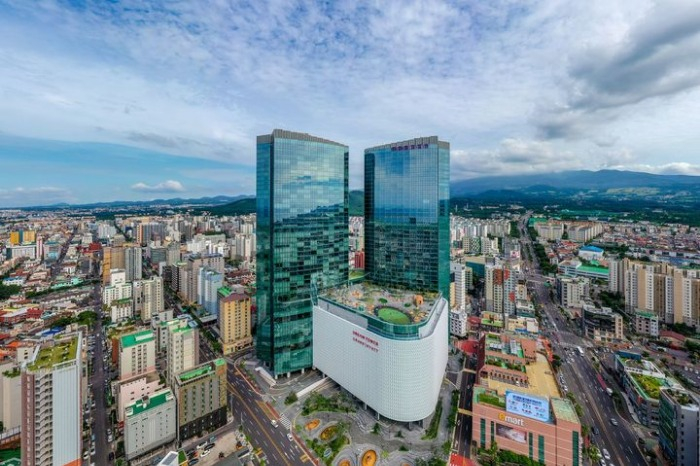 Lotte　Tour　Development's　Jeju　Dream　Tower