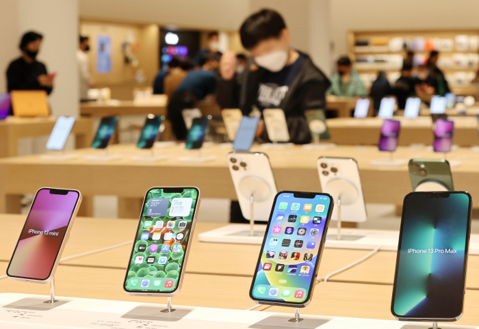 iPhones on display in an Apple store in Seoul
