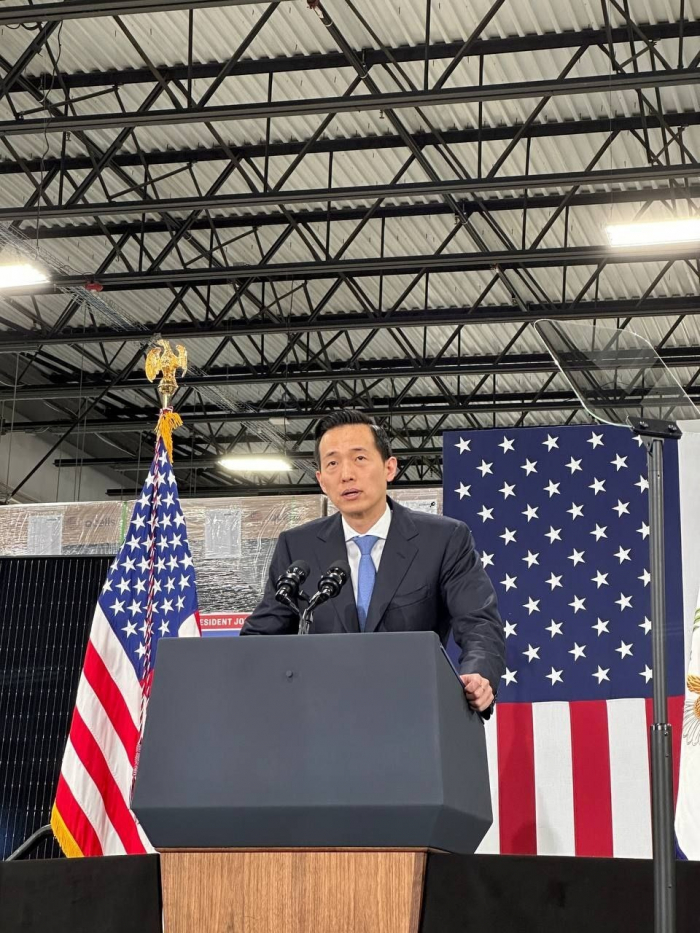 Hanwha Group Vice Chairman Kim Dong-kwan pledges the company's commitment to building a complete solar panel supply chain in a speech on April 6, 2023 (Courtesy of Hanwha Solutions)