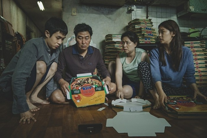 S.Korean　movie　'Parasite'　by　director　Bong　Joon-ho 