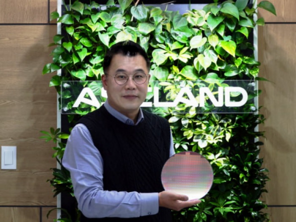 ASICLAND　founder　and　Chief　Executive　Lee　Jongmin　(Courtesy　of　ASICLAND)
