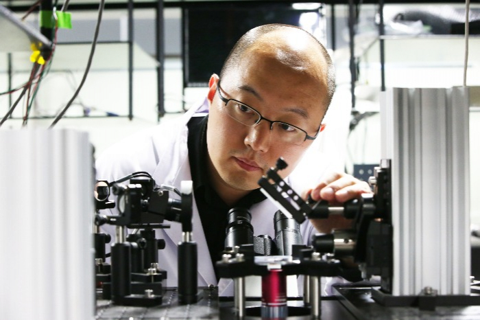 Park Yongkeun, chief professor of the Department of Physics at the Korea Advanced Institute of Science and Technology (KAIST) (Courtesy of KAIST)