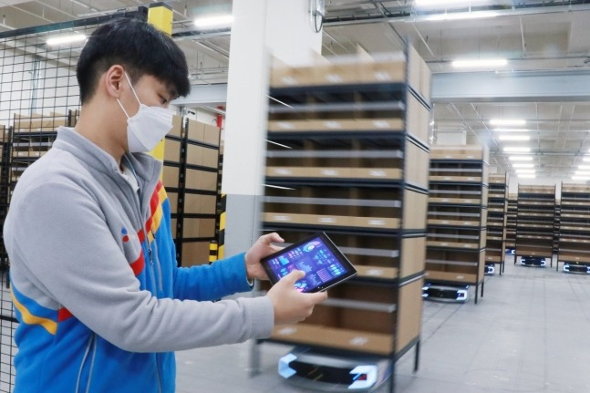 CJ　OliveNetworks　opens　S.Korea's　first　logistics　center　with　5G