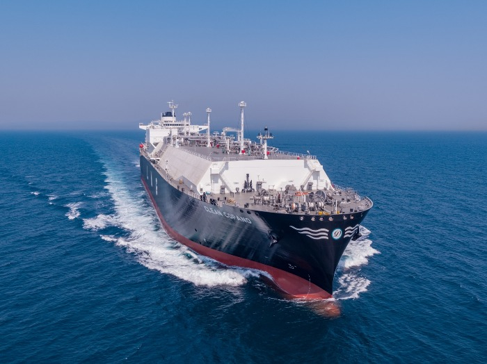 An　LNG　carrier　built　by　Hyundai　Heavy　Industries