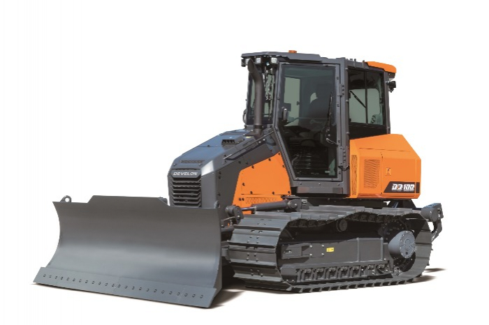HD　Hyundai　Infracore　releases　first　S.Korean　made　bulldozer　in　24　years