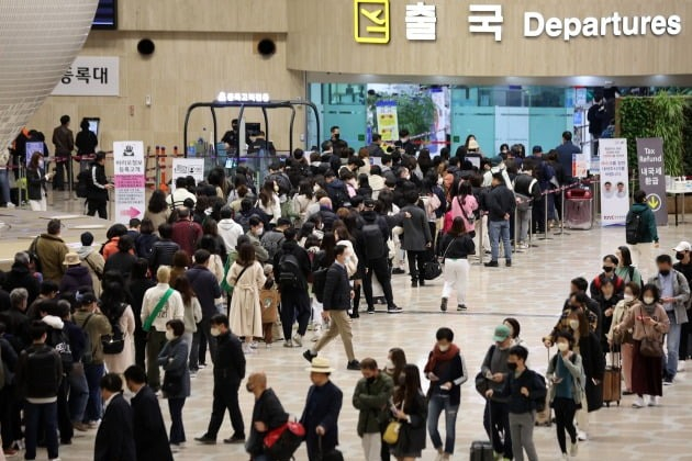Number　of　travelers　on　S.Korea's　LCCs　jumped　104-fold　in　Q1