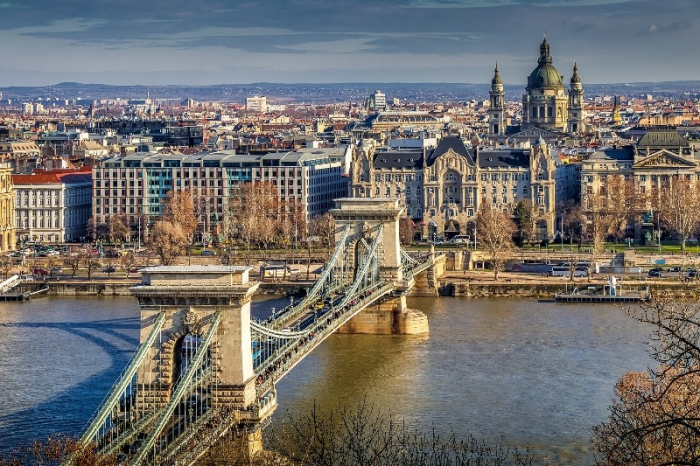 HanaPack 2.0 package tour for Eastern Europe (Courtesy of Hanatour)