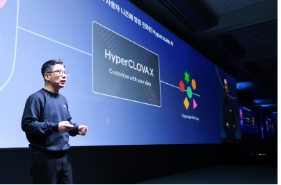 Naver　Cloud　CEO　Kim　Yu-won　speaks　about　Naver's　HyperCLOVA　X　on　Feb.　27,　2023　(Courtesy　of　Naver)