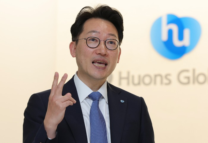 Huons CEO Yoon Sangbae worked at GlaxoSmithKline’s Korean operations before joining the generic anesthetics developer