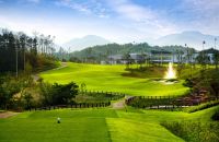 MBK Partners puts Korea’s largest golf course operator on market