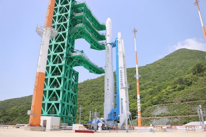 S.Korean　space　rocket　Nuri　launch　postponed　due　to　technical　issues